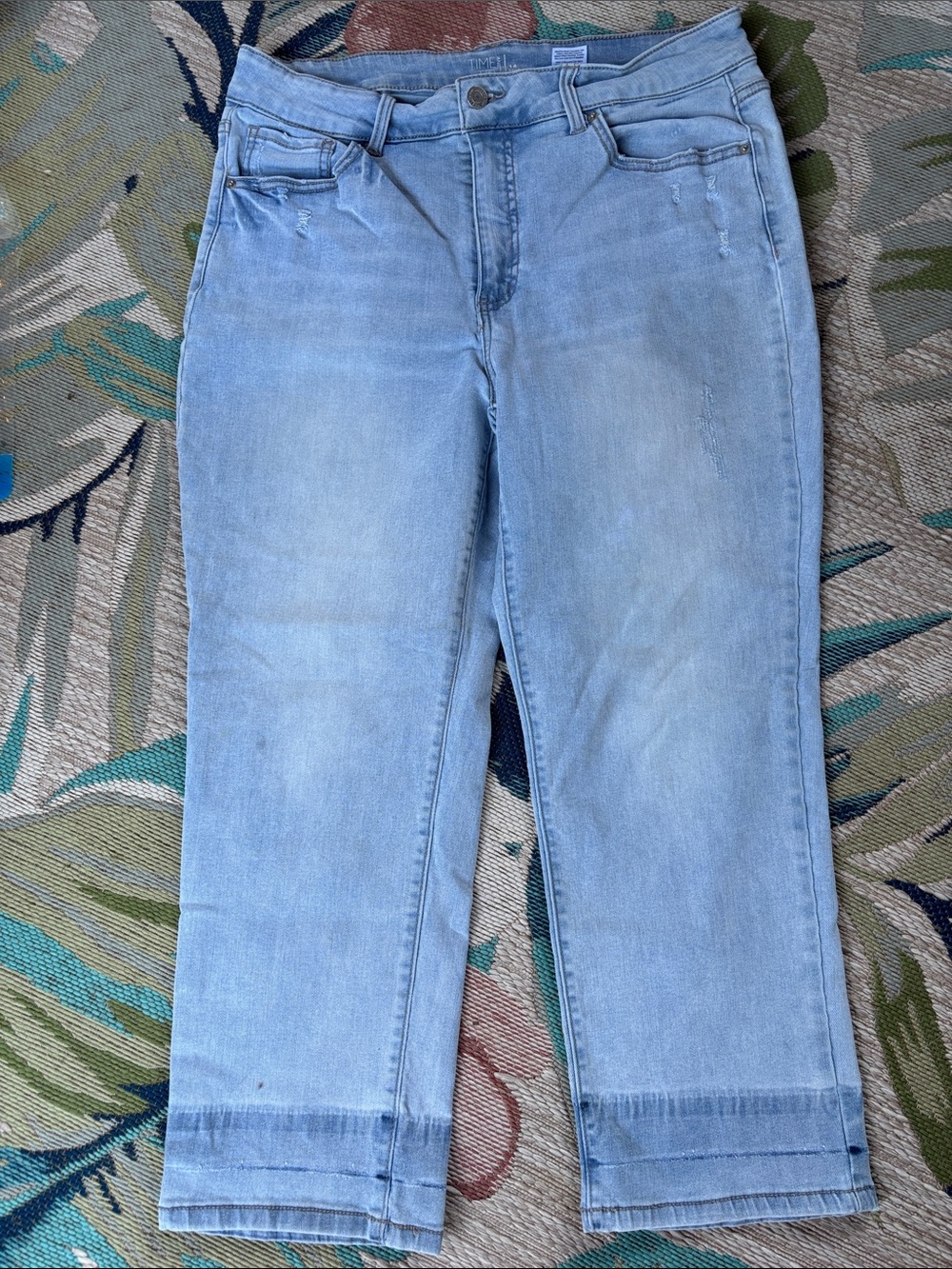 Time and Tru Light Blue High-Rise Cropped Jeans